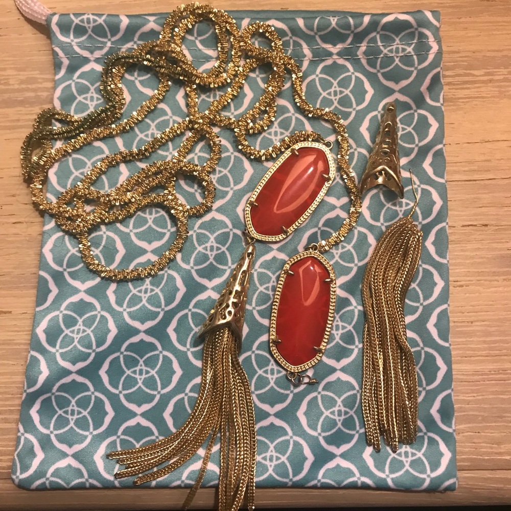 Kendra Scott Megan necklace READ